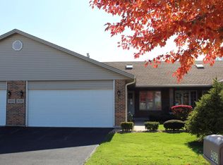 5135 Rivercrest Ct, Crestwood, IL 60445