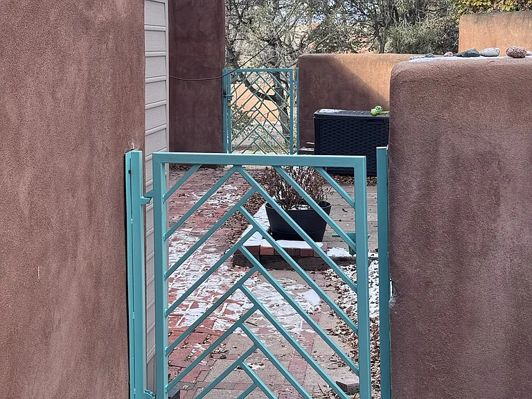 409 Sunset St — Photo 3