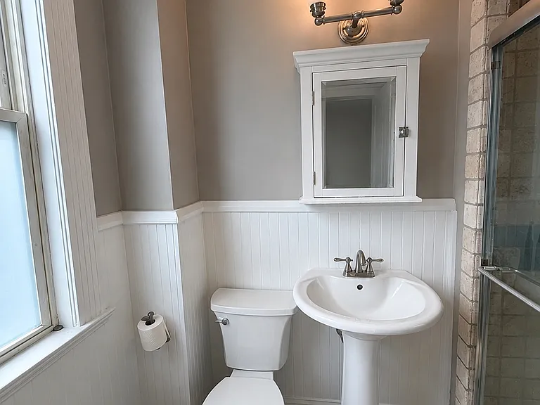 40 Cushing Ave #5 — Photo 3