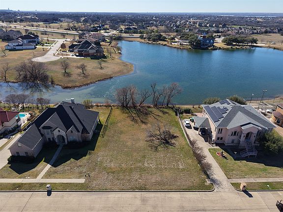 5th image of 307 Golden Pond Dr