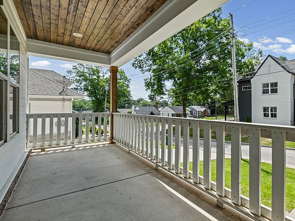 3rd image of 205 McCowat St