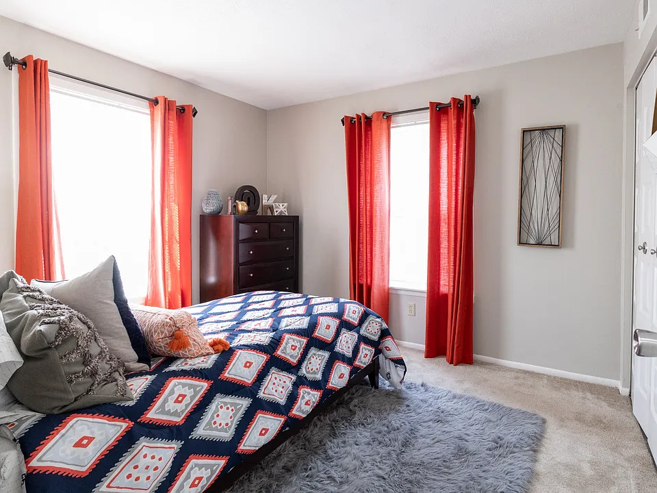 2 Bedroom Floorplan at Williamsburg on Lake Mishawaka