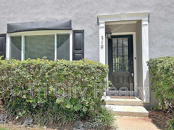 5th image of 210 Flat Creek Ct