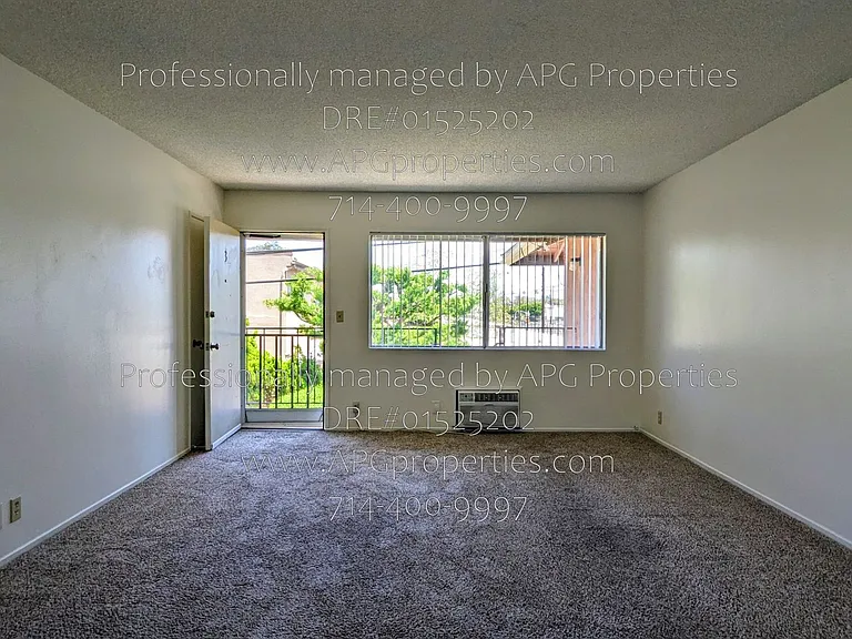 1810 W Greenleaf Ave #3 — Photo 5