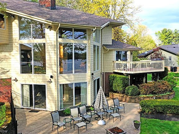 4th image of 1551 Lake Crest Dr