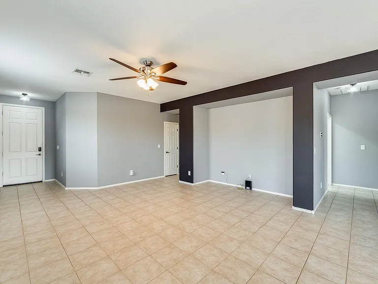 39534 N Bent Creek Ct — Photo 7