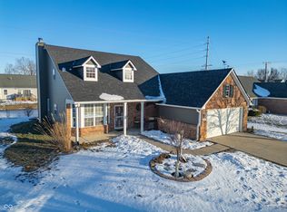 1013 Saint Charles Pl, Greenwood, IN 46143