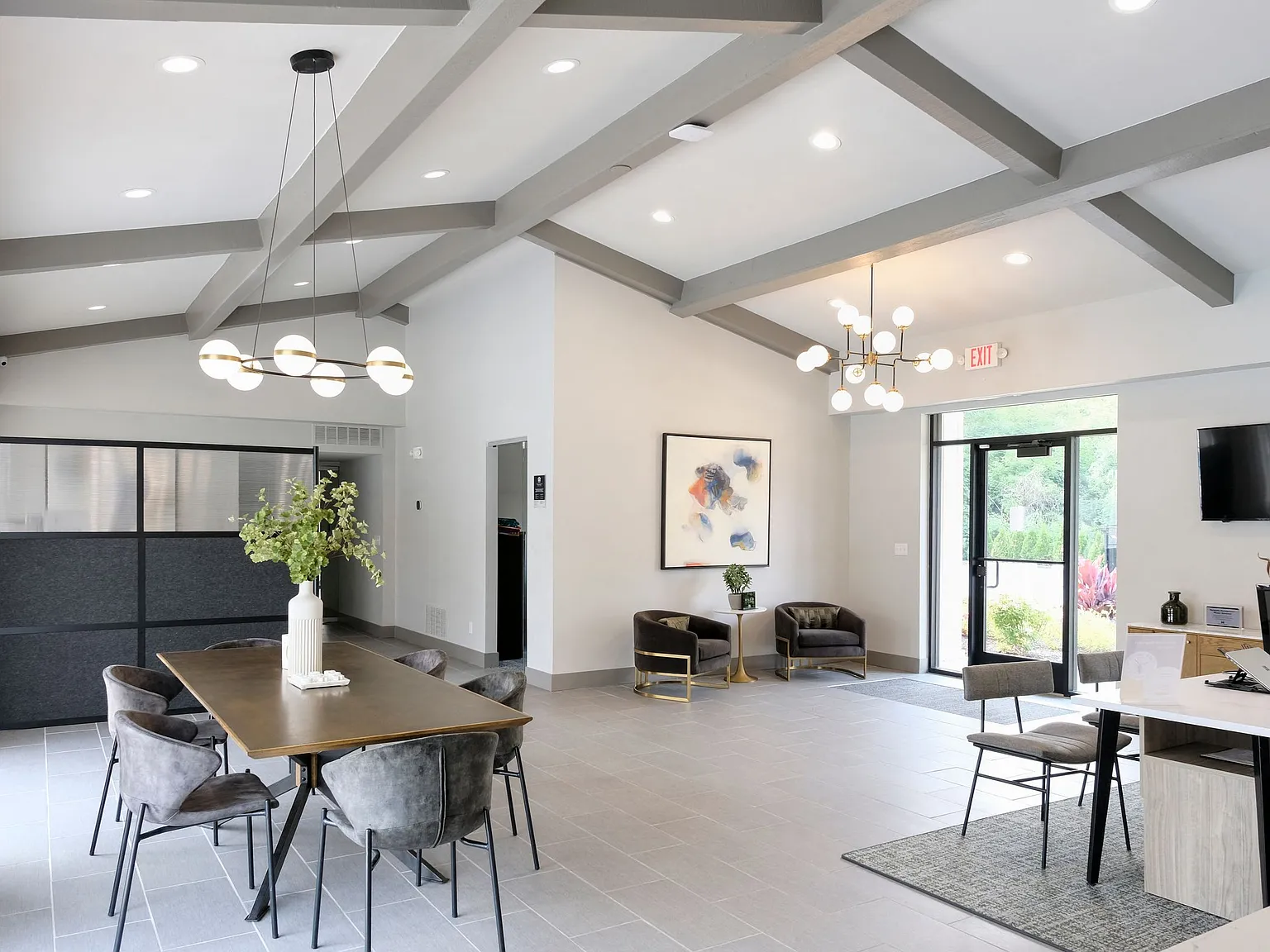 The Maxwell Apartments — Photo 4