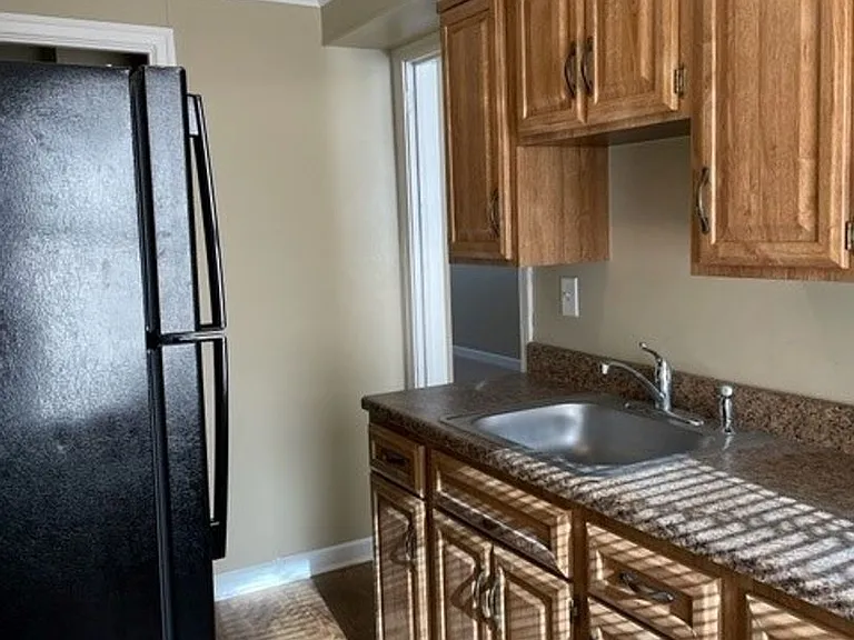 2335 Kensington St — Photo 4