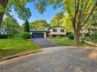 3033 Greenway Trl, Madison, WI 53719
