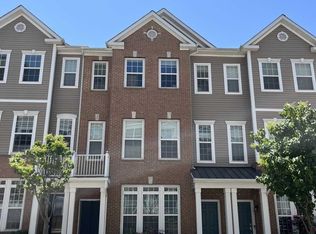 125 Eisenhower Ln, Wood Ridge, NJ 07075