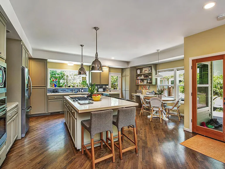 8150 Ragle Pl — Photo 5