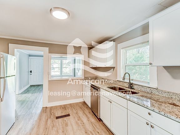 845498_005_wm_-_kitchen_13111409.jpg
