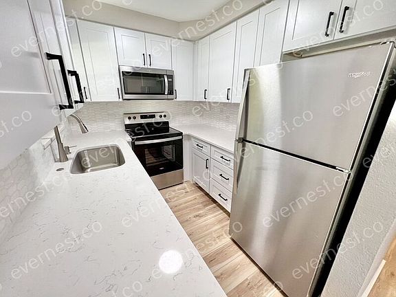 3rd image of 1211 N Osceola Ave #1209B