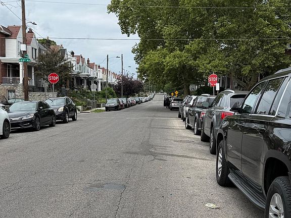4th image of 6885 Forrest Ave