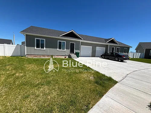 5760 Wildrose Ave Photo 1