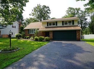 140 Fabian Dr, Schenectady, NY 12306