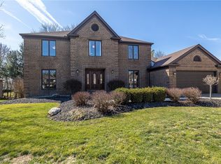17433 Olde Surrey Ct, Strongsville, OH