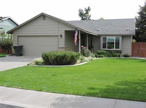 1st image of 5161 Blue Jay Ln