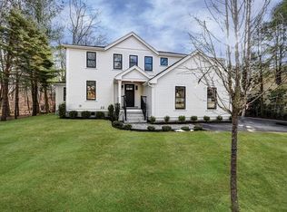 102 Thurston Rd #100, Newton Upper Falls, MA 02464