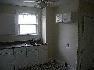 4th image of 1018 W 19th St