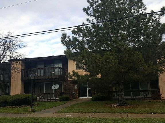 2nd image of 634 E Glenwood Dyer Rd