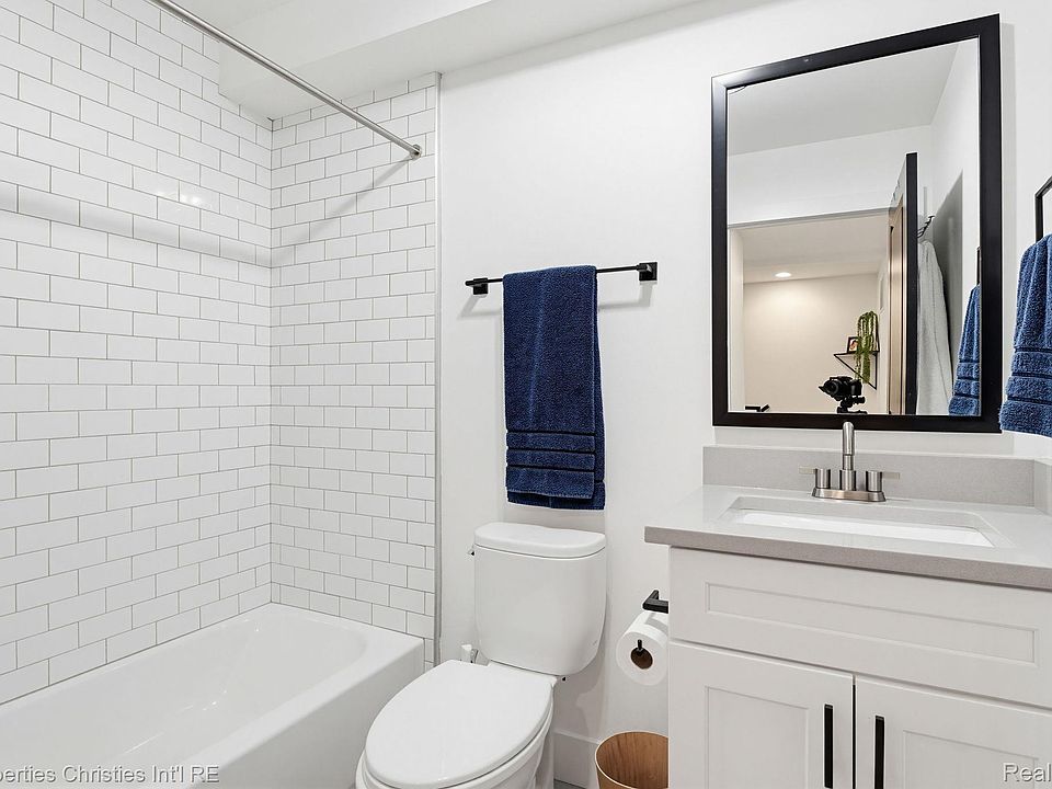 710 E Parent Ave, photo 25
