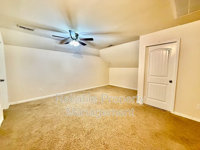 48 Salerno Dr — Photo 6