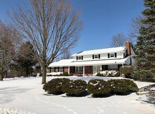 3840 Fresno Rd, Brookfield, WI 53045