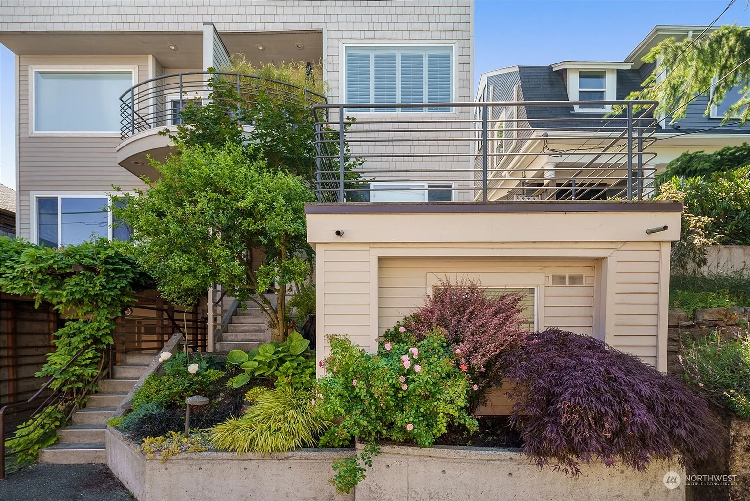 1430 1st Avenue N #4 photo 1