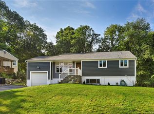 7 Wheeler Dr, Cortlandt Manor, NY 10567