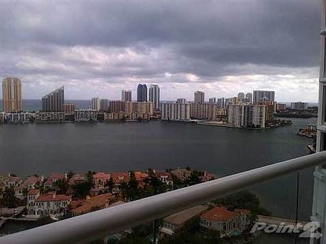 3rd image of 7000 Island Blvd APT 2705