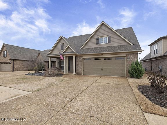 3rd image of 5900 Foxdale Loop