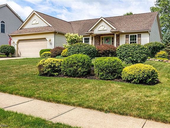 4th image of 931 Continental Dr