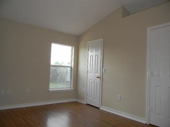 5th image of 4281 SW Winslow St