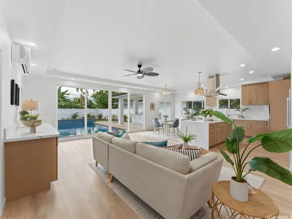 445 Kaimake Loop, Kailua, HI 96734