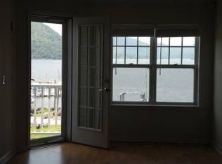 226 Waterside Close, Peekskill, NY 10566