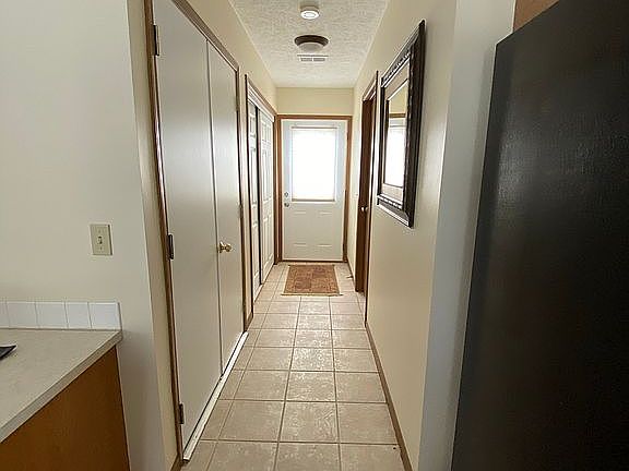 4th image of 1237 Clubhouse Dr