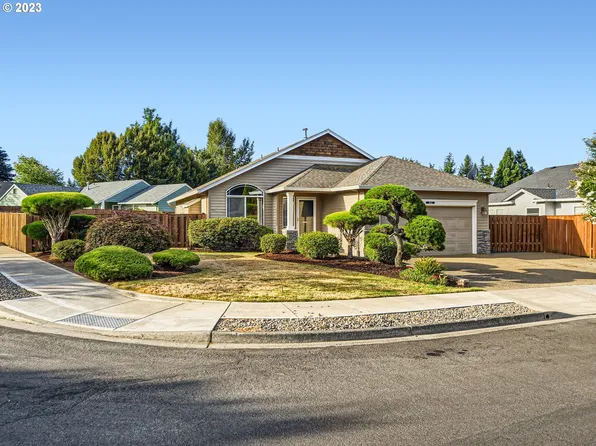 14674 Coltrane St, Oregon City, OR 97045