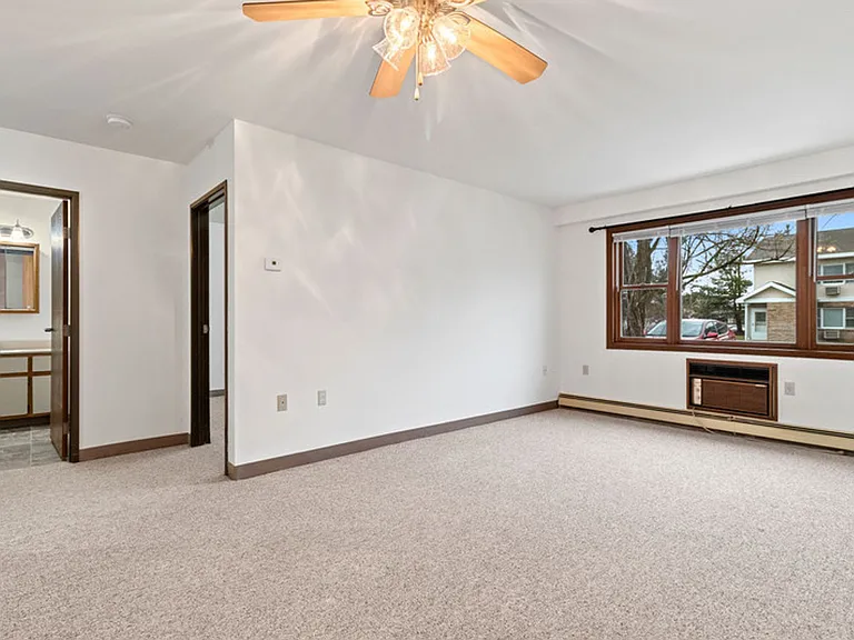 Hickory Drive and Pinecrest Apartments — Photo 32