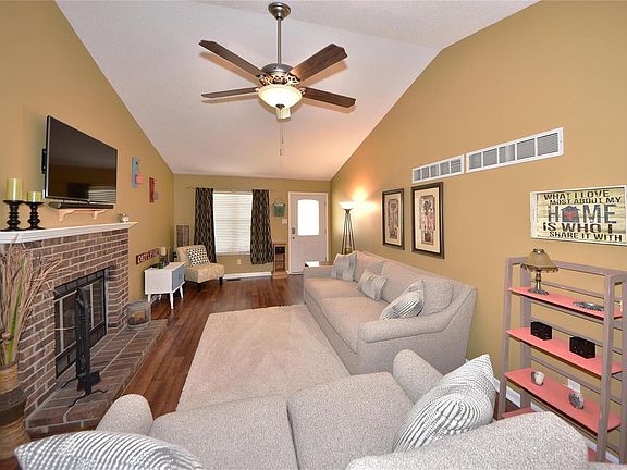 3rd image of 3514 Crystal Lawn Ct