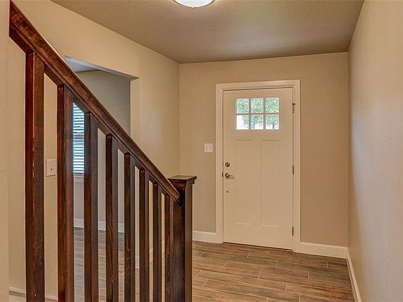 3rd image of 602 Claremont Dr