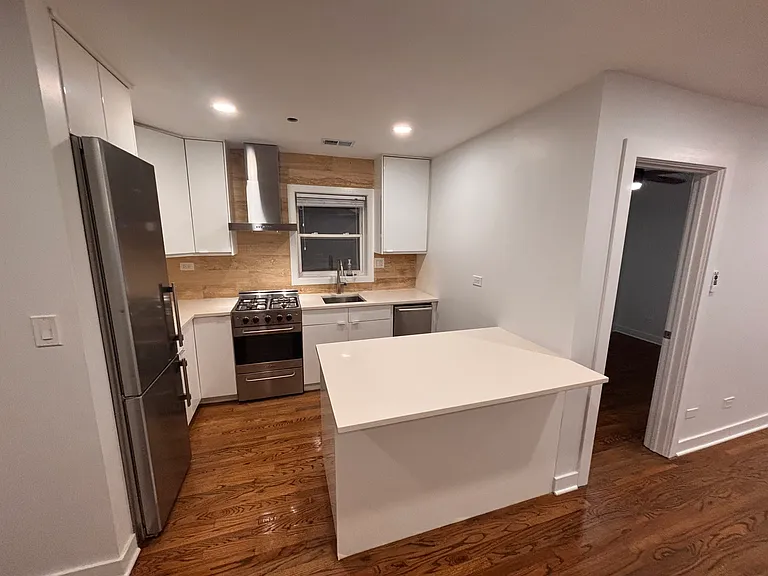 1907 W Race Ave #G — Photo 8