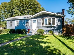 1 Foster Leigh Rd, Niantic, CT 06357