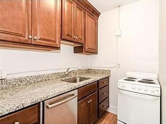 3rd image of 195 Thomas Burgin Pkwy Unit 504