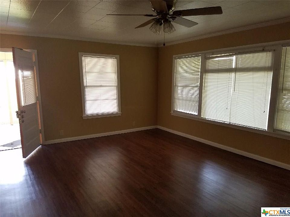 2nd image of 619 Conway Dr