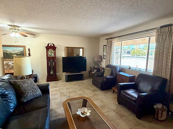 5th image of 650 S CORNWALL Drive