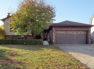 3080 Albany Dr, Sterling Heights, MI 48310