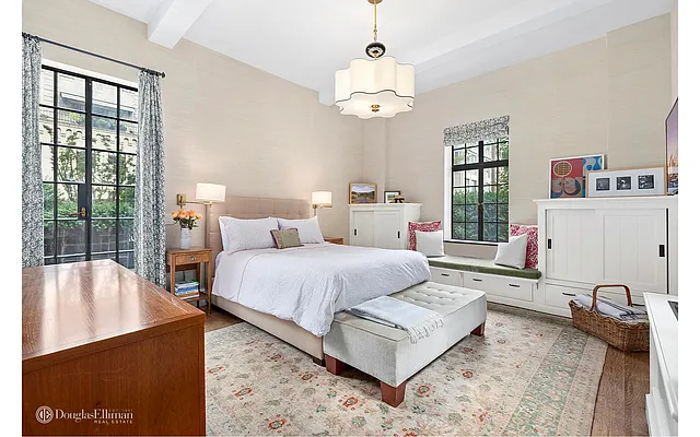 Rented by Douglas Elliman | media 22