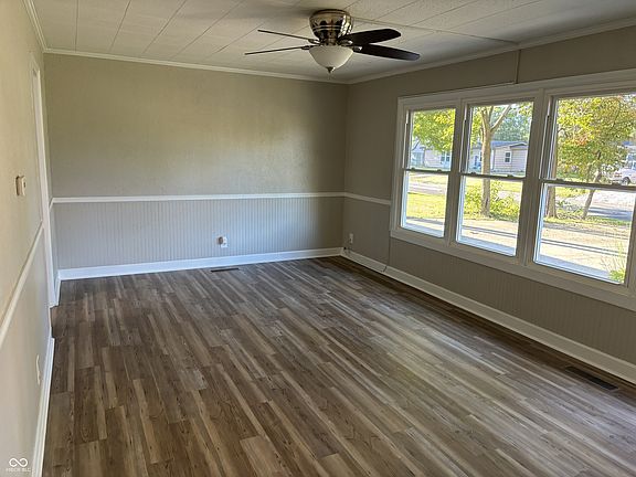 3rd image of 139 Linwood Dr